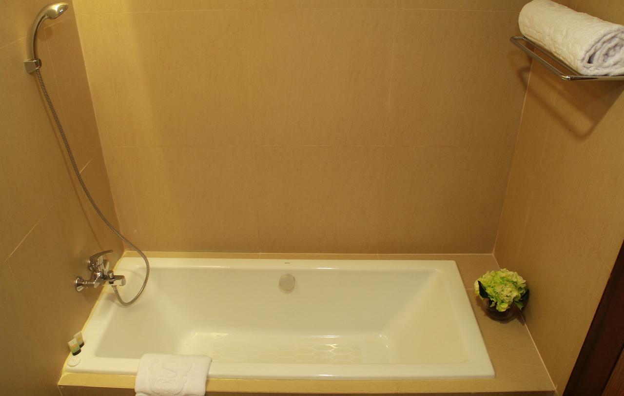 Sutanraja Hotel Kotamobagu 外观 照片