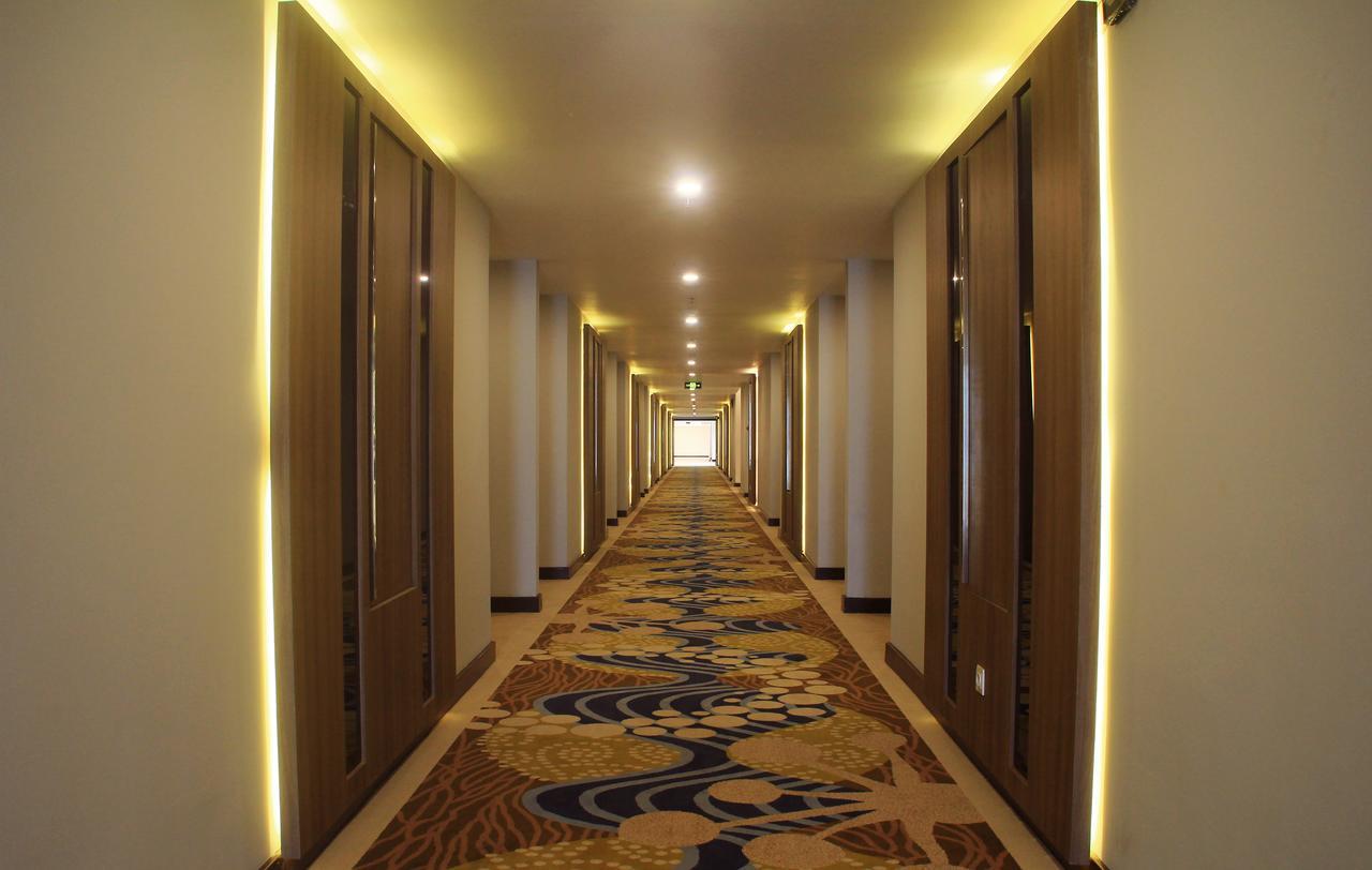 Sutanraja Hotel Kotamobagu 外观 照片