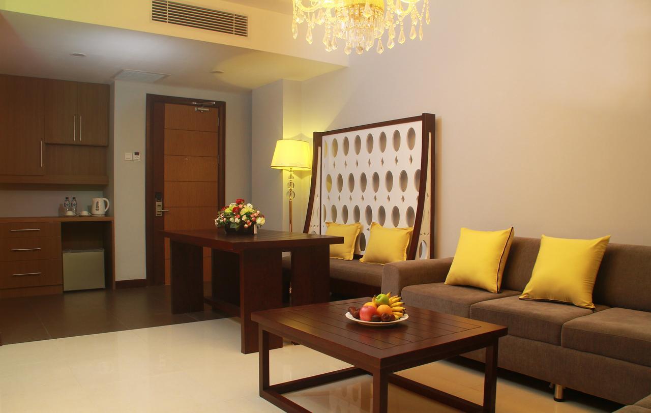 Sutanraja Hotel Kotamobagu 外观 照片